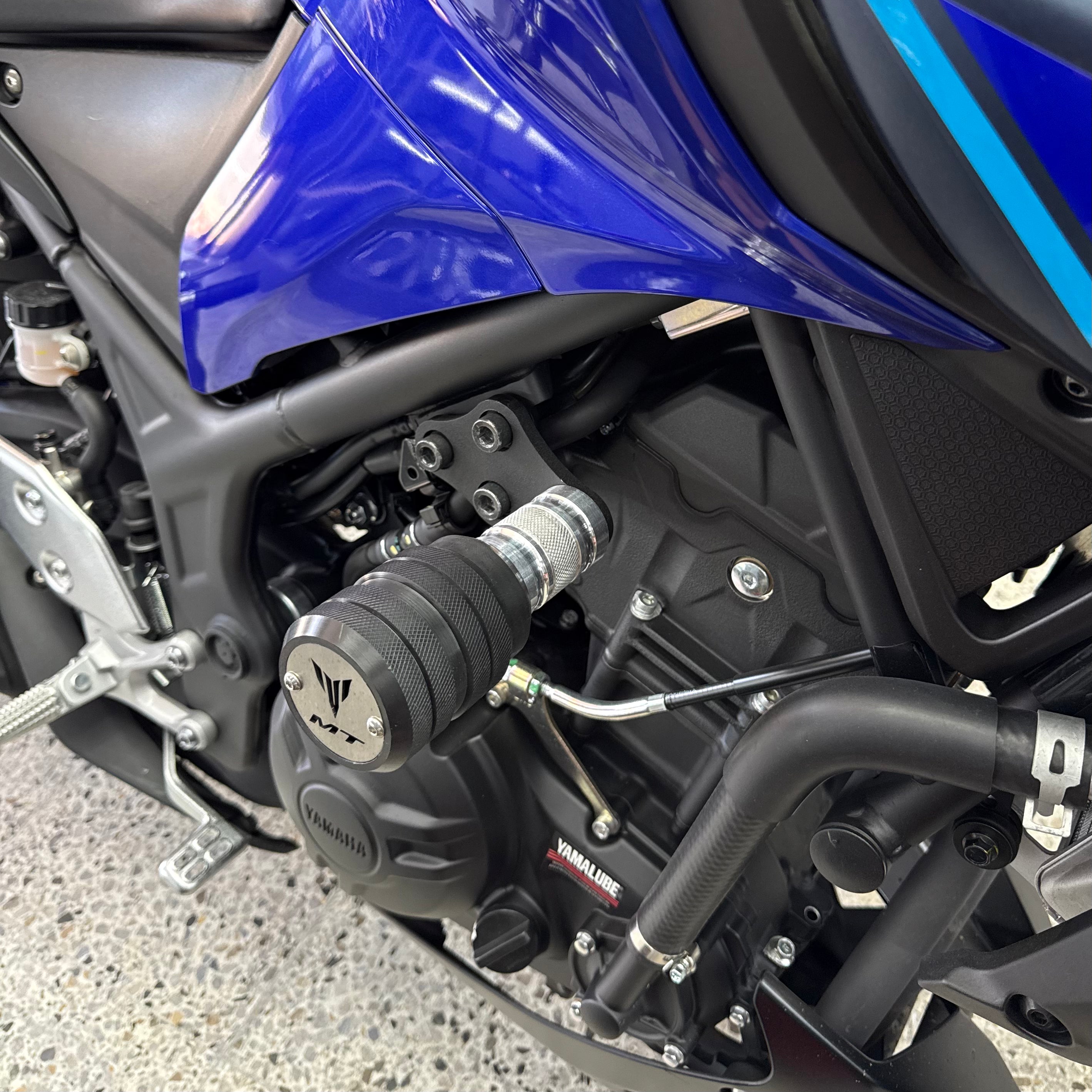 SLIDERS DE ALTO IMPACTO YAMAHA MT-03
