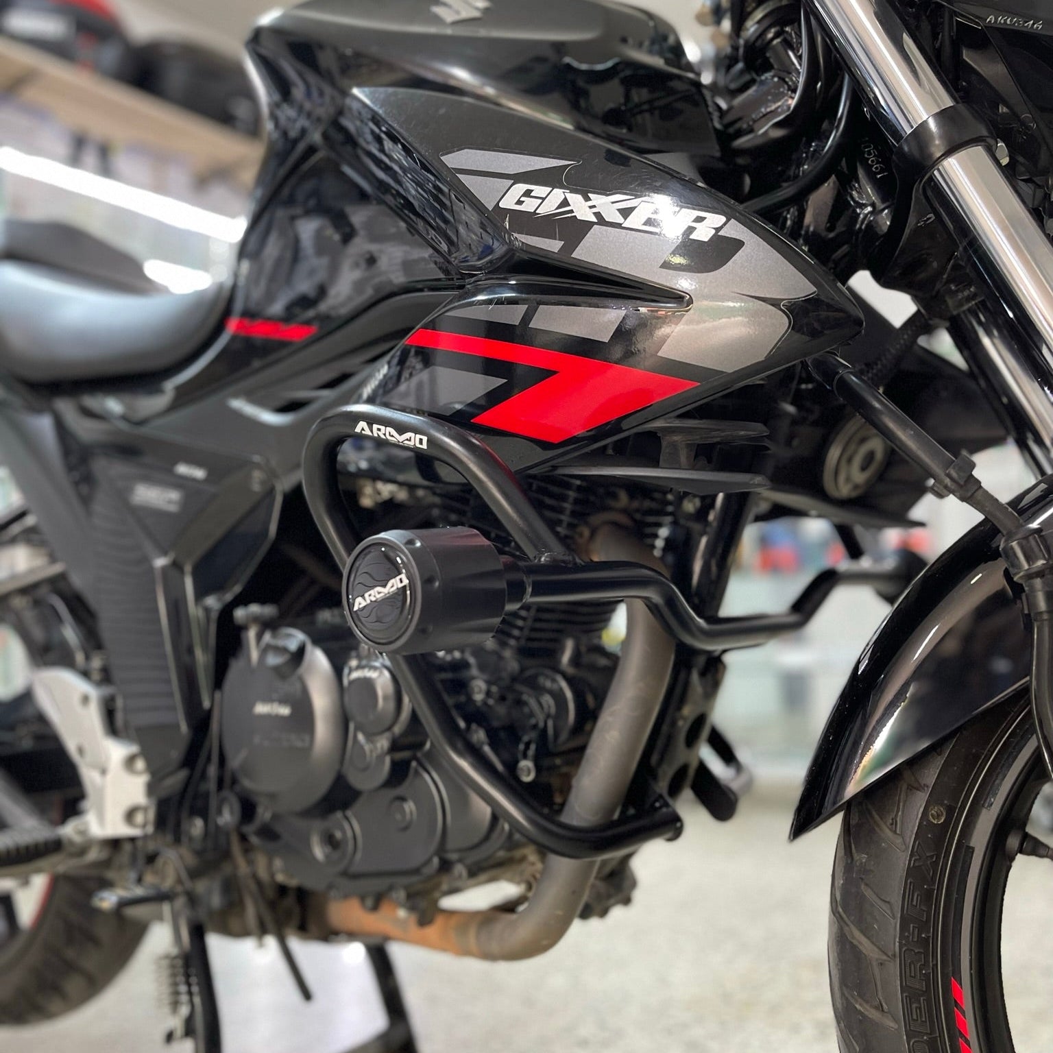 BARRA DE PROTECCIÓN CON SLIDER ARMO SUZUKI GIXXER 150 FI