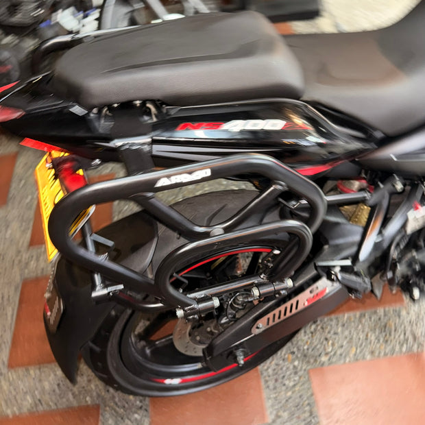 PORTA ALFORJAS ARMO BAJAJ PULSAR NS400Z
