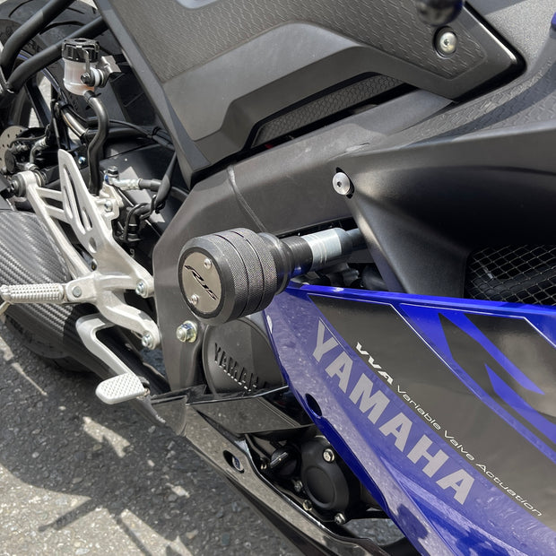 SLIDERS DE ALTO IMPACTO YAMAHA R-15 V3