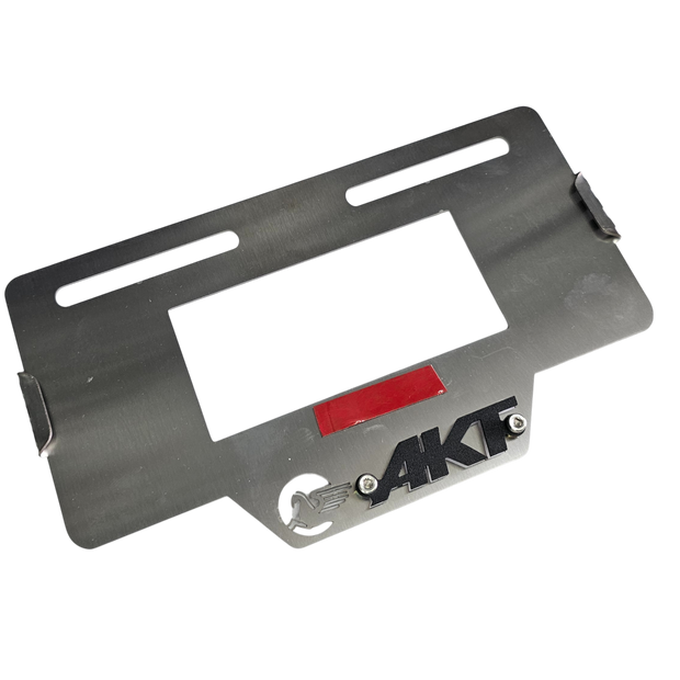 PORTA PLACA EN ACERO AKT