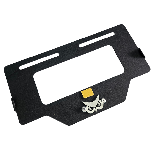 PORTA PLACA EN ACERO LOGO BUHO