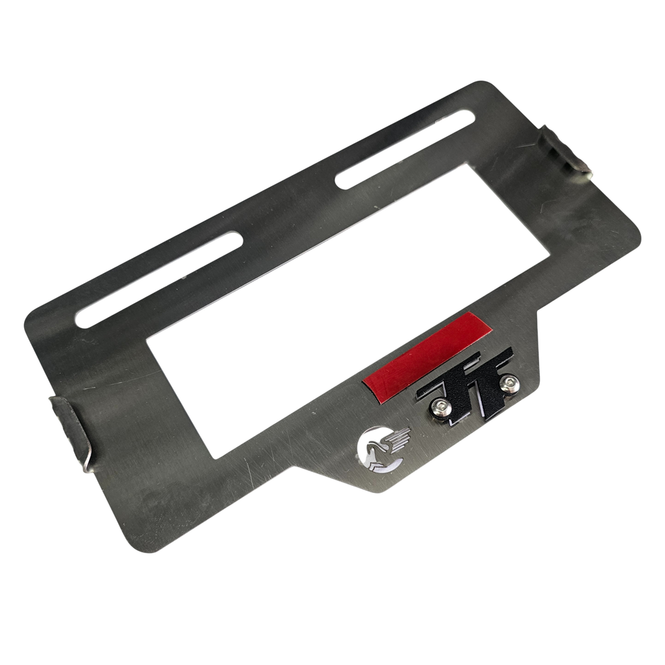 PORTA PLACA EN ACERO AKT TT