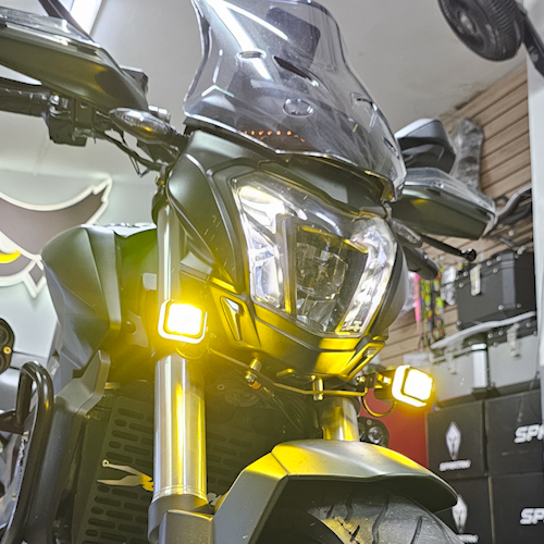 EXPLORADORAS MINI DRIVING CUADRADAS ARO AZUL (PAR)