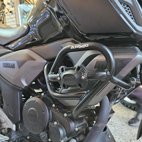 BARRA DE PROTECCIÓN CON SLIDER ARMO YAMAHA FZ 3.0