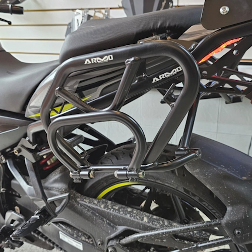 PORTA ALFORJAS ARMO BAJAJ PULSAR NS 200 - 160 - 150 - 125 UG