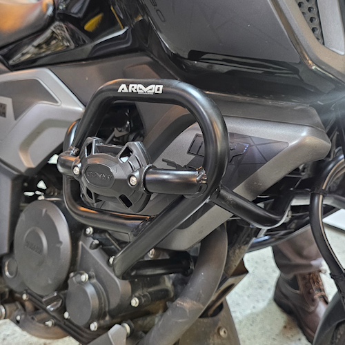 BARRA DE PROTECCIÓN CON SLIDER ARMO YAMAHA FZ 3.0
