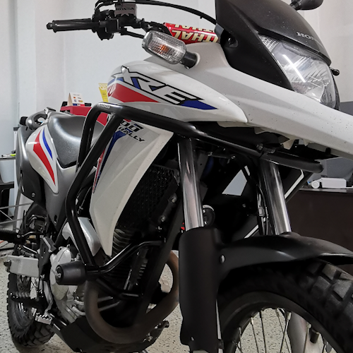 BARRA DE PROTECCIÓN CON SLIDER ARMO HONDA XRE 300 MV