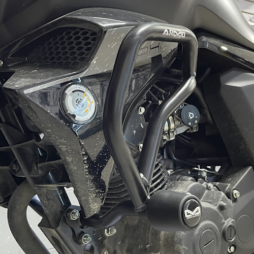 BARRA DE PROTECCIÓN CON SLIDER ARMO YAMAHA FZ 2.0