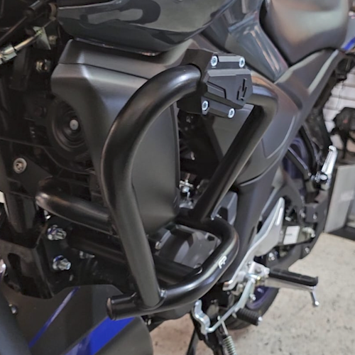 BARRA DE PROTECCIÓN CON SLIDER FP YAMAHA FZ 3.0