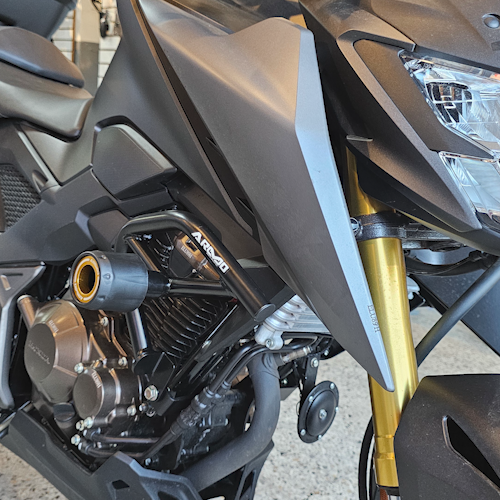 BARRA DE PROTECCIÓN CON SLIDER ARMO HONDA CB300F TWISTER