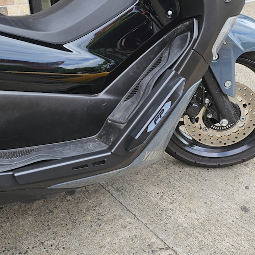 DEFENSAS CON SLIDERS FP FLOOR BOARD DELANTERO NMAX CONNECTED - NMAX V3