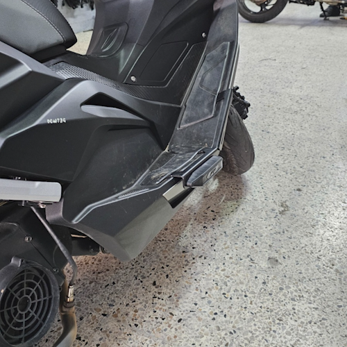 DEFENSAS CON SLIDERS FP FLOOR BOARD DELANTERO VICTORY BLACK