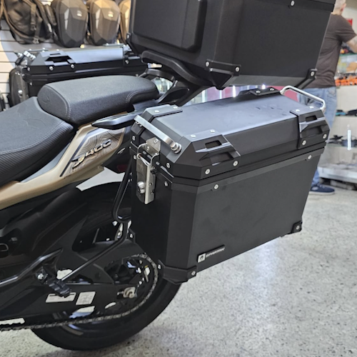 ALFORJAS - MALETAS LATERALES RIGIDAS SPARTAN