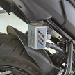 PROTECTOR DE BOMBA O DEPOSITO DE LIQUIDO DE FRENO TRASERO EN ACERO YAMAHA FZ25 ABS (REDONDO)