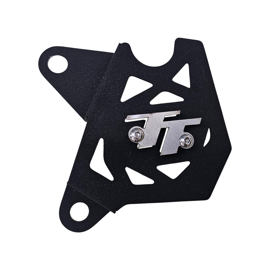 PROTECTOR DE CALIPER EN ACERO AKT TTR 2014/2024 - TTR 2025 - TTDS - TT 200 2026