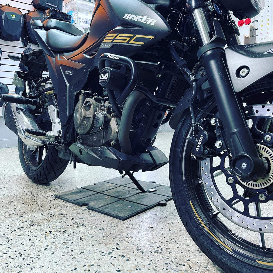 BARRA DE PROTECCIÓN CON SLIDER ARMO GIXXER 250 FI