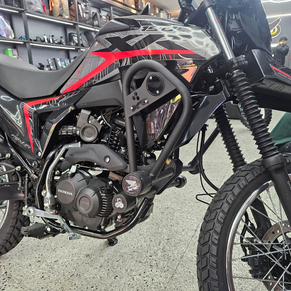 BARRA PROTECCIÓN CON SLIDER CARBONO SIX HONDA XR190L ABS 2.0