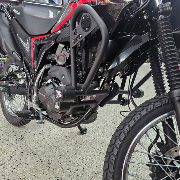 BARRA PROTECCIÓN CON SLIDER CARBONO SIX HONDA XR190L ABS 2.0