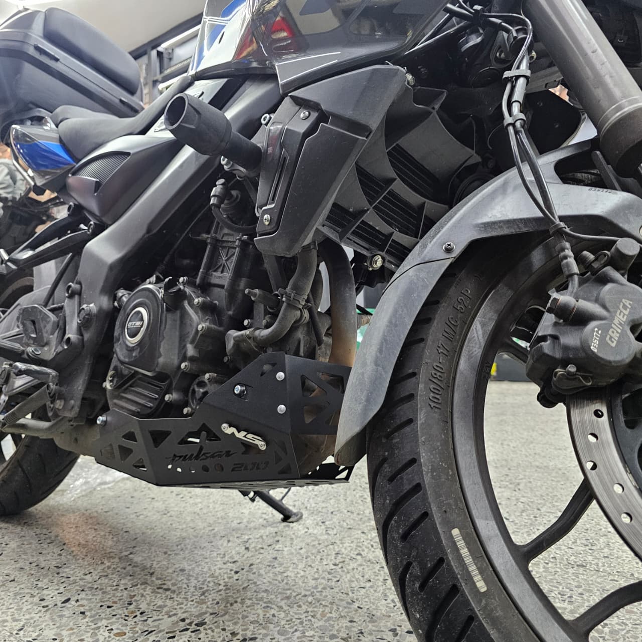 PROTECTOR DE MOTOR PECHERA BAJAJ PULSAR NS 200 2023 O SUPERIOR
