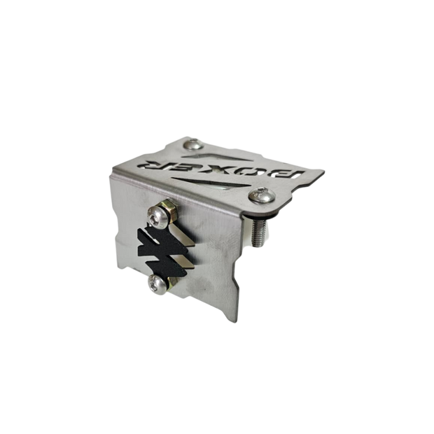 PROTECTOR DE BOMBA O DEPOSITO DE LIQUIDO DE FRENO DELANTERO EN ACERO BAJAJ BOXER CT 125