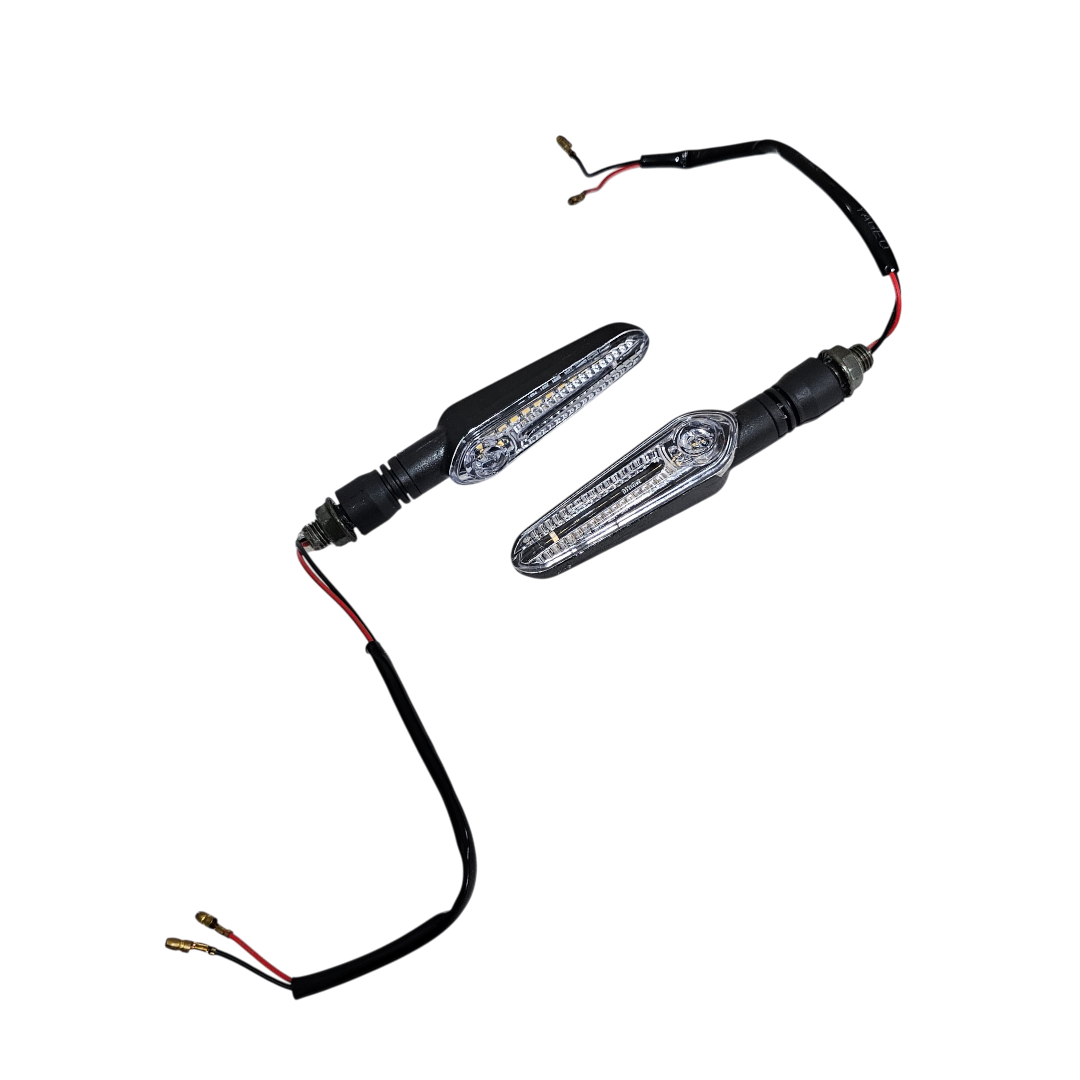 PAR DE DIRECCIONALES DE BARRIDO TIPO YAMAHA MT - LINEA UNIVERSAL