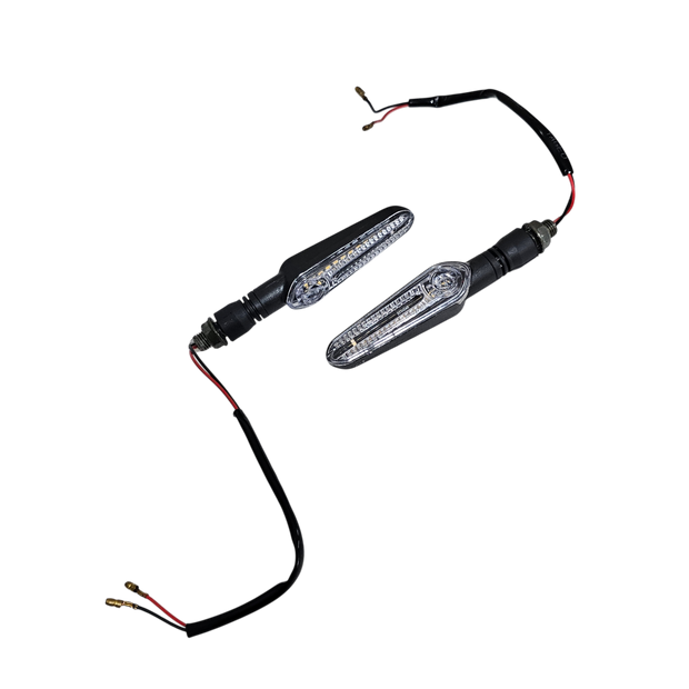 PAR DE DIRECCIONALES DE BARRIDO TIPO YAMAHA MT - LINEA UNIVERSAL