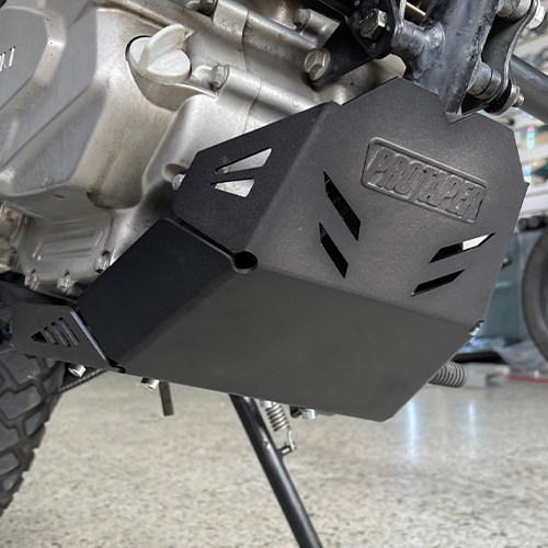 PROTECTOR DE MOTOR PECHERA SUZUKI DR150 PROTAPER