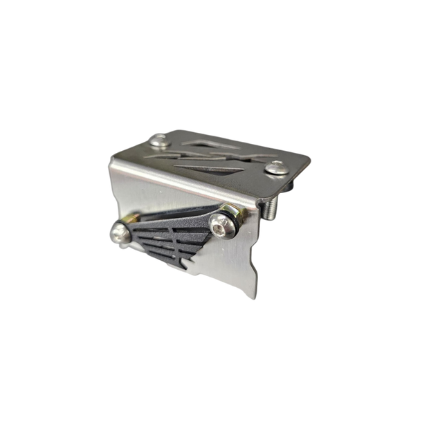 PROTECTOR DE BOMBA O DEPOSITO DE LIQUIDO DE FRENO DELANTERO EN ACERO HONDA XR150 ABS 2.0 - XR190L ABS 2.0 - XR 300 TORNADO