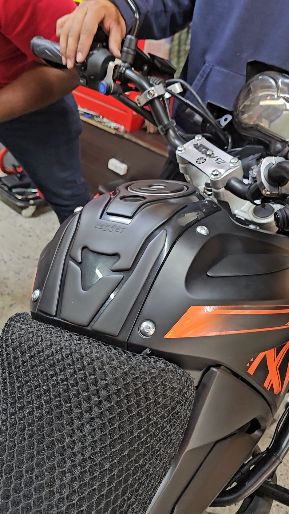 STOMPGRIPS - PROTECTORES DE TANQUE LUXUS PROTECT YAMAHA XTZ 150