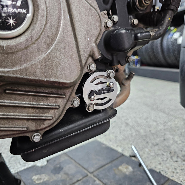 PROTECTOR DE FILTRO DE ACEITE EN ACERO BAJAJ PULSAR NS 200