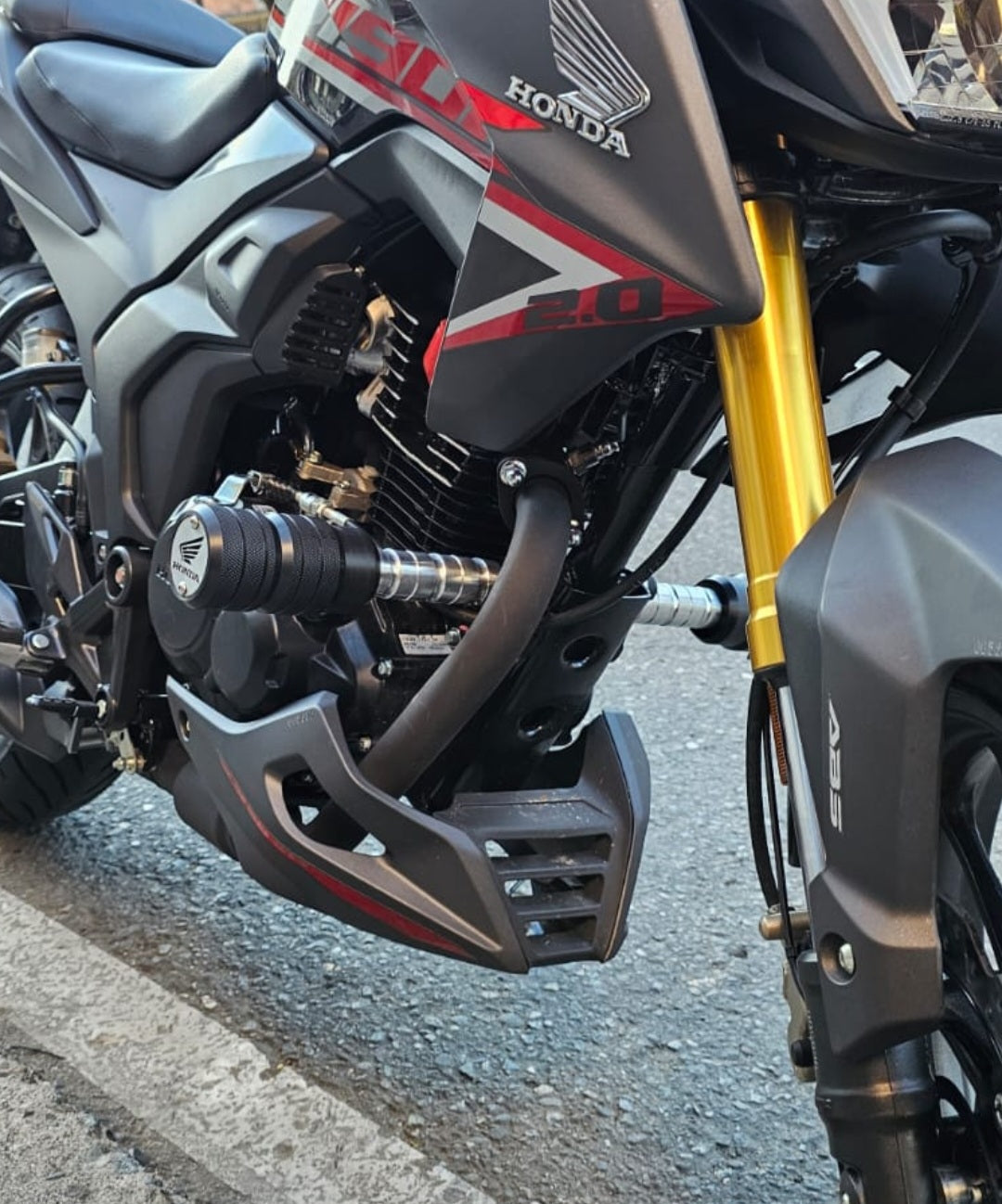 SLIDERS DE ALTO IMPACTO HONDA CB160F - HONDA CB190R 2016/2019 - HONDA CB190R 2.0 2025