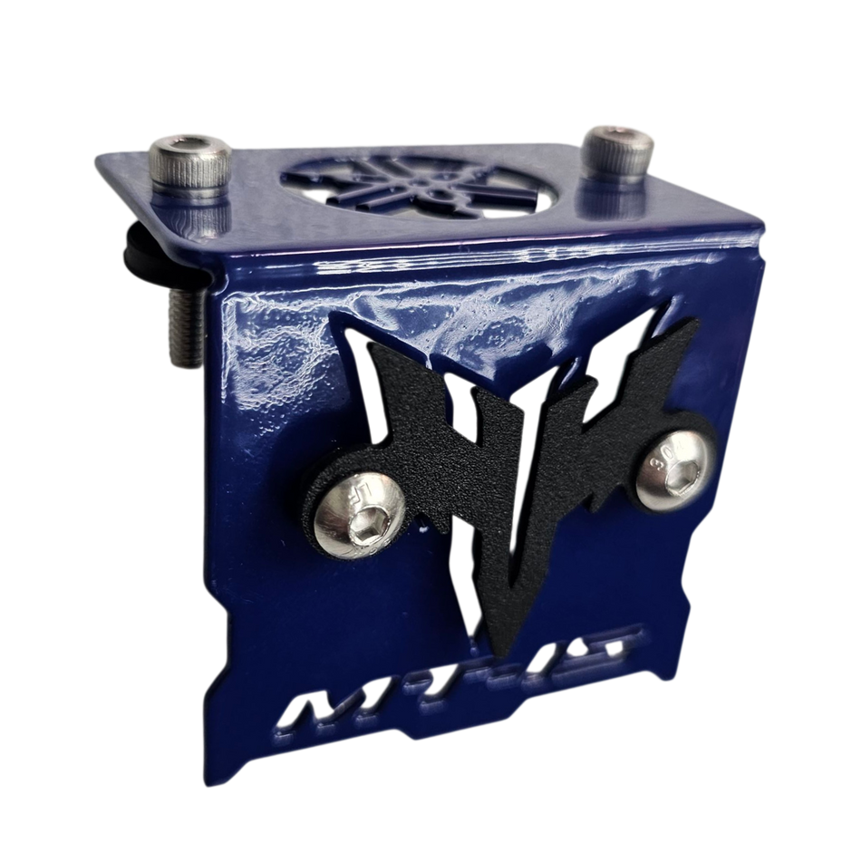 PROTECTOR DE BOMBA O DEPOSITO DE LIQUIDO DE FRENO DELANTERO EN ACERO YAMAHA MT-15