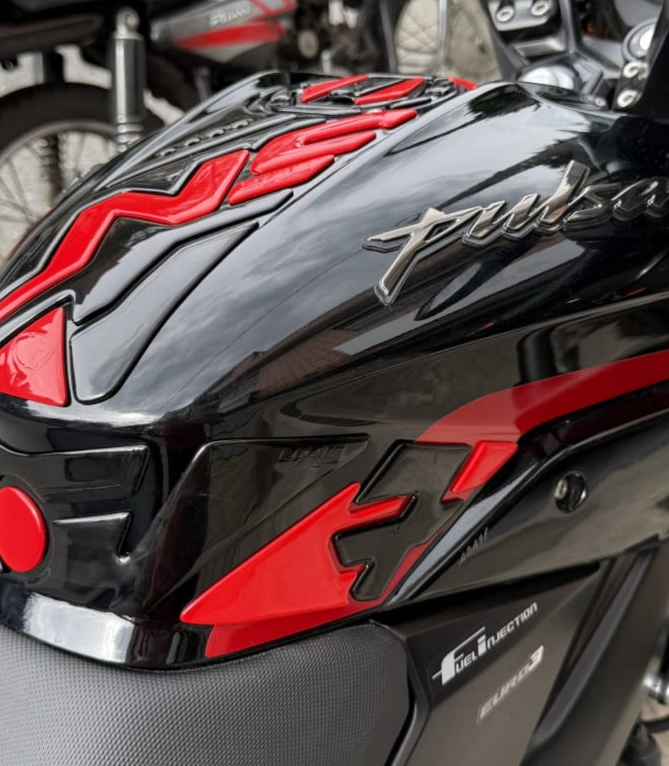 STOMPGRIPS - PROTECTORES DE TANQUE LUXUS PROTECT BAJAJ PULSAR NS400Z - PULSAR NS 200 - 160 - 150 - 125 UG