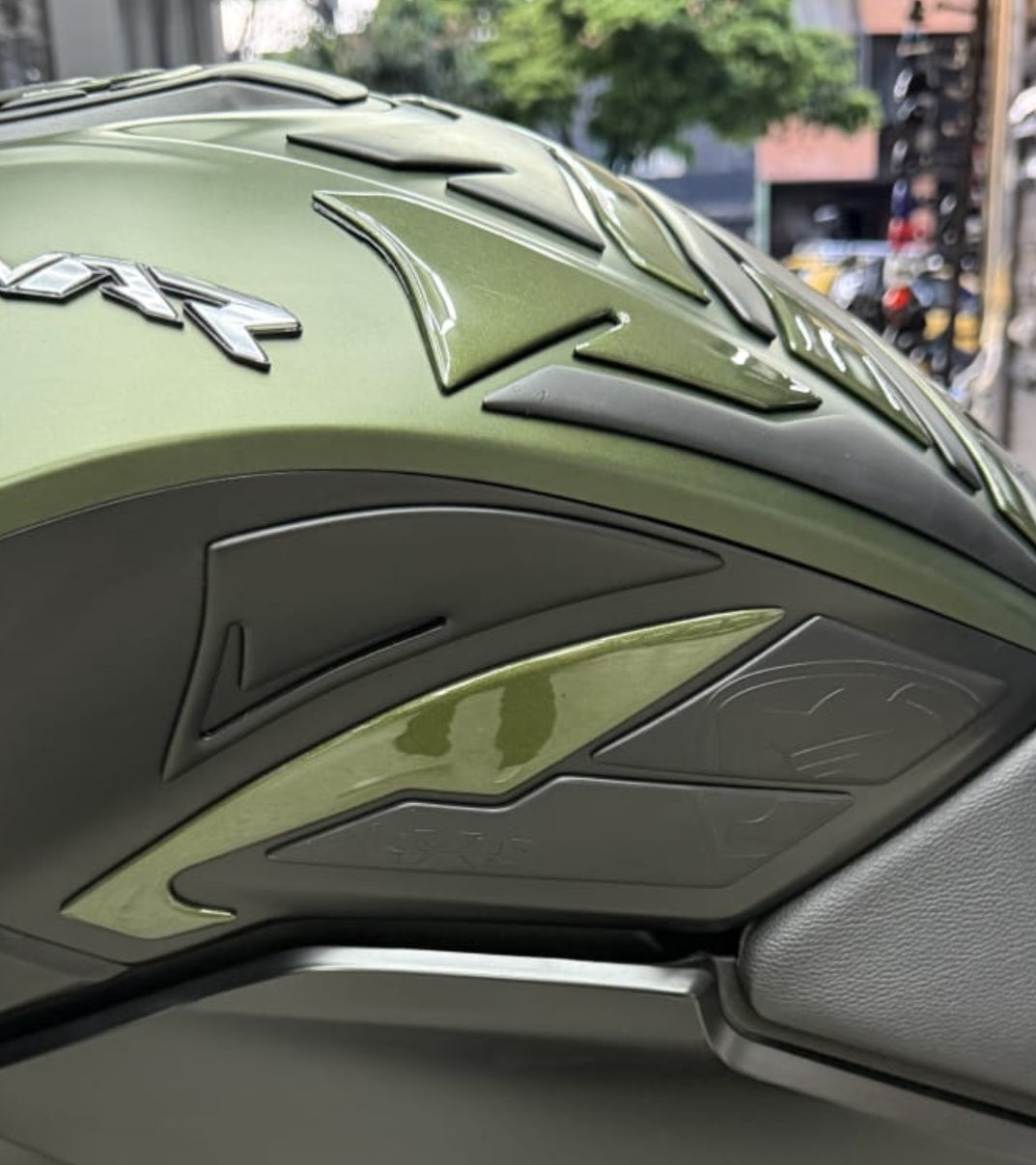 STOMPGRIPS - PROTECTORES DE TANQUE LUXUS PROTECT BAJAJ DOMINAR 250 - 400 UG