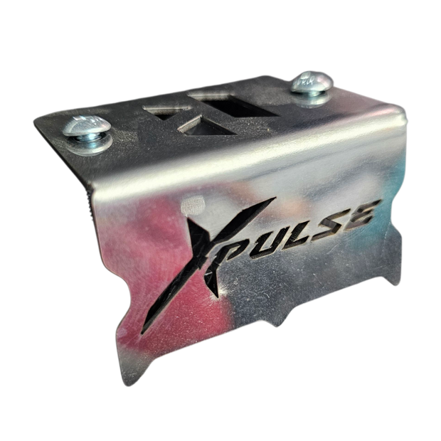 PROTECTOR DE BOMBA O DEPOSITO DE LIQUIDO DE FRENO DELANTERO EN ACERO HERO XPULSE 200 - 4V