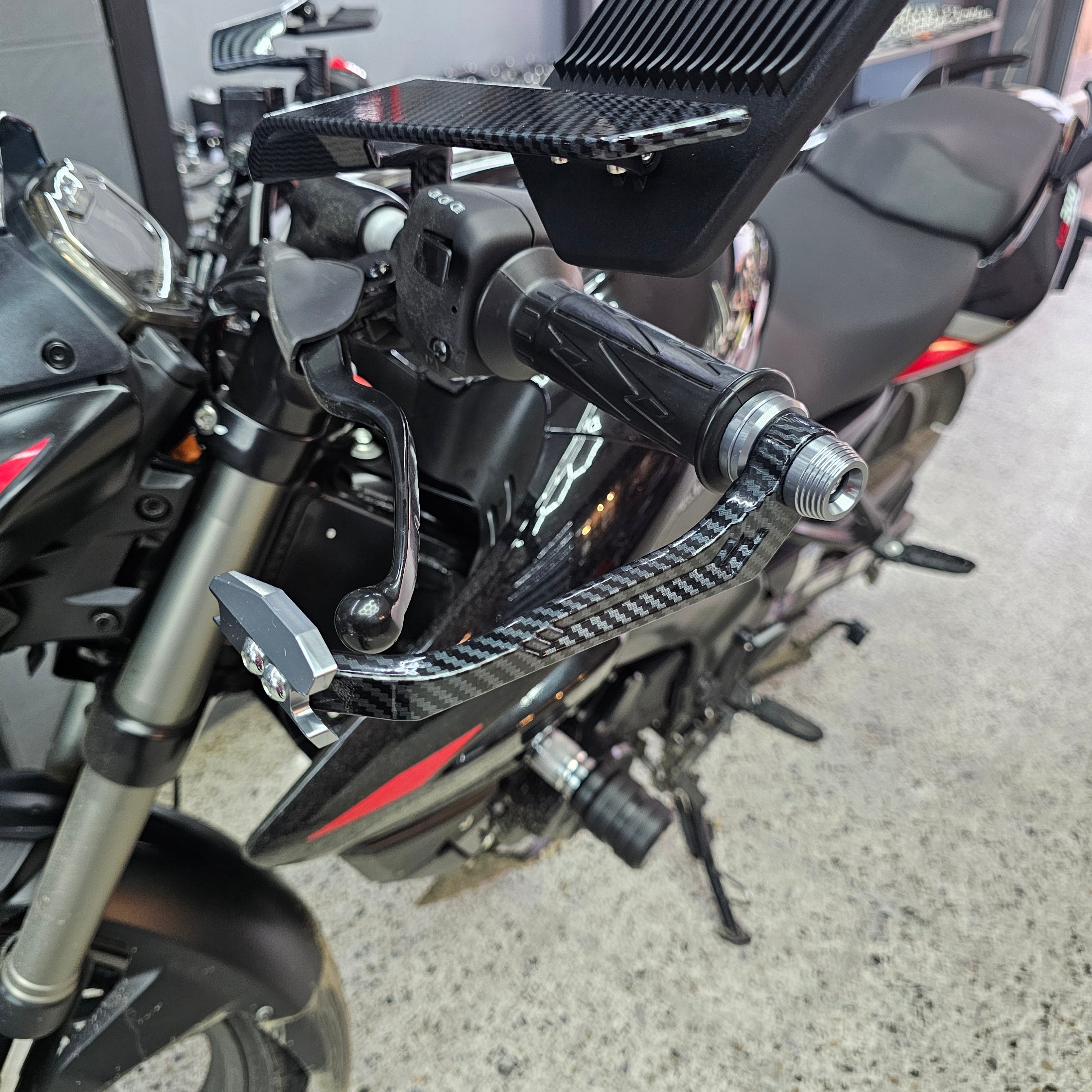 CUBRE LEVAS O CACHOS TIPO FIBRA DE CARBONO