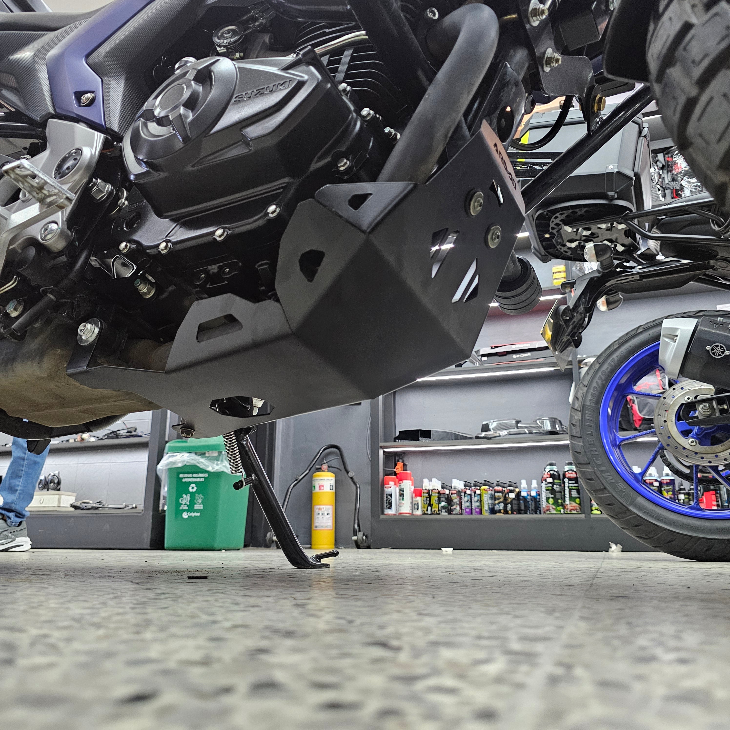 PROTECTOR DE MOTOR PECHERA ARMO SUZUKI VSTROM 160