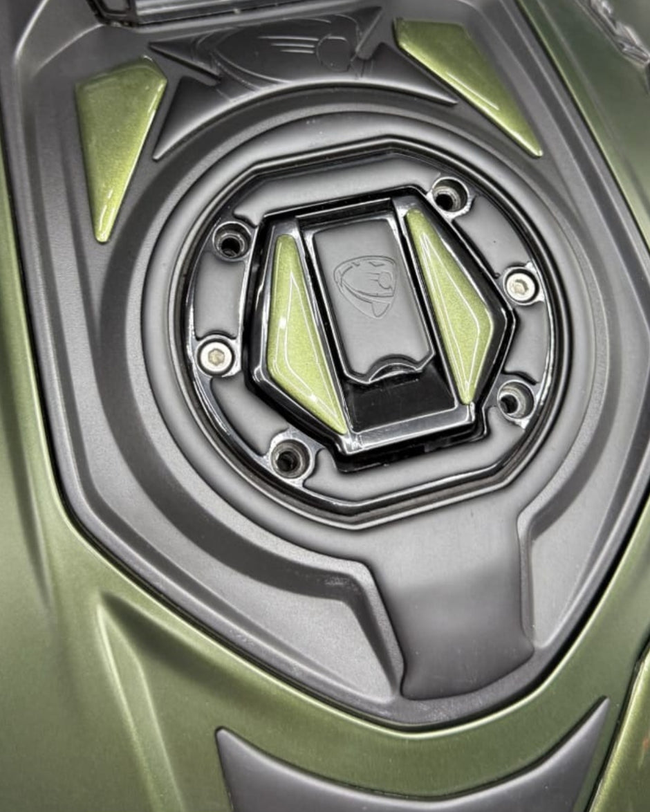 STOMPGRIPS - PROTECTORES DE TANQUE LUXUS PROTECT BAJAJ DOMINAR 250 - 400 UG