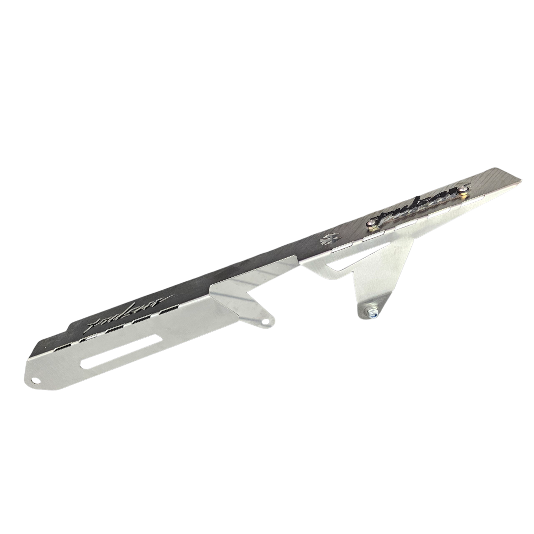 GUARDA CADENA EN ACERO BAJAJ PULSAR 180