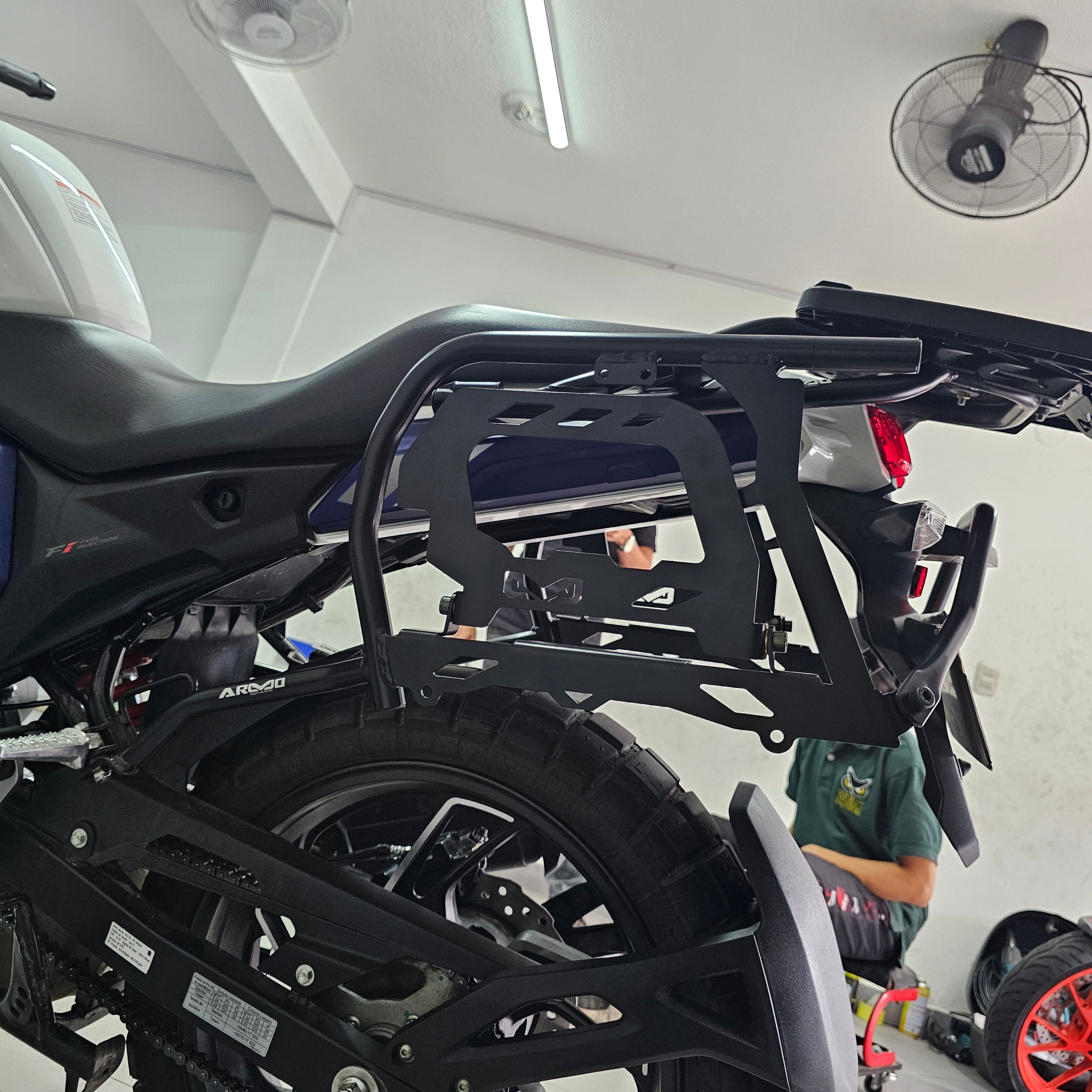 PORTA ALFORJAS MULTIFUNCIONAL SUZUKI  VSTROM 160 ARMO