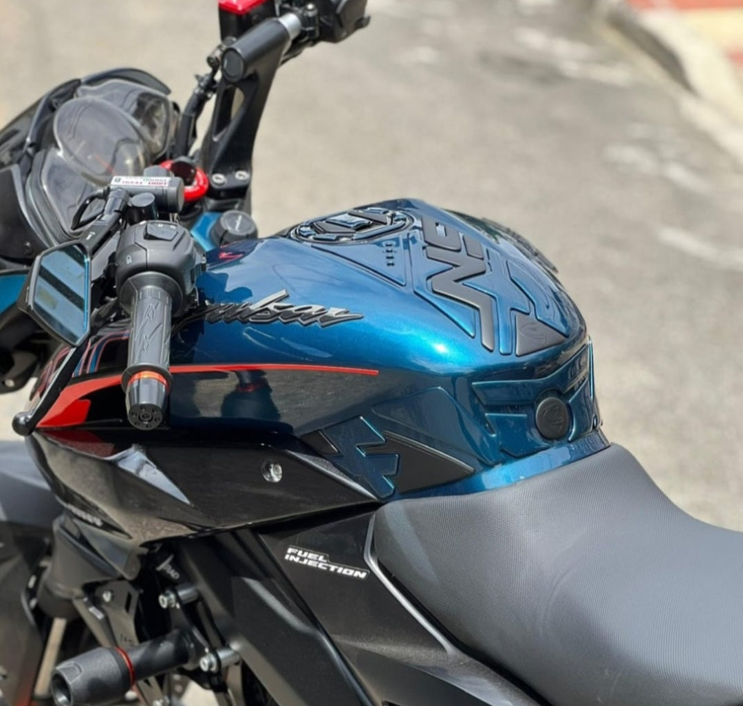 STOMPGRIPS - PROTECTORES DE TANQUE LUXUS PROTECT BAJAJ PULSAR NS400Z - PULSAR NS 200 - 160 - 150 - 125 UG