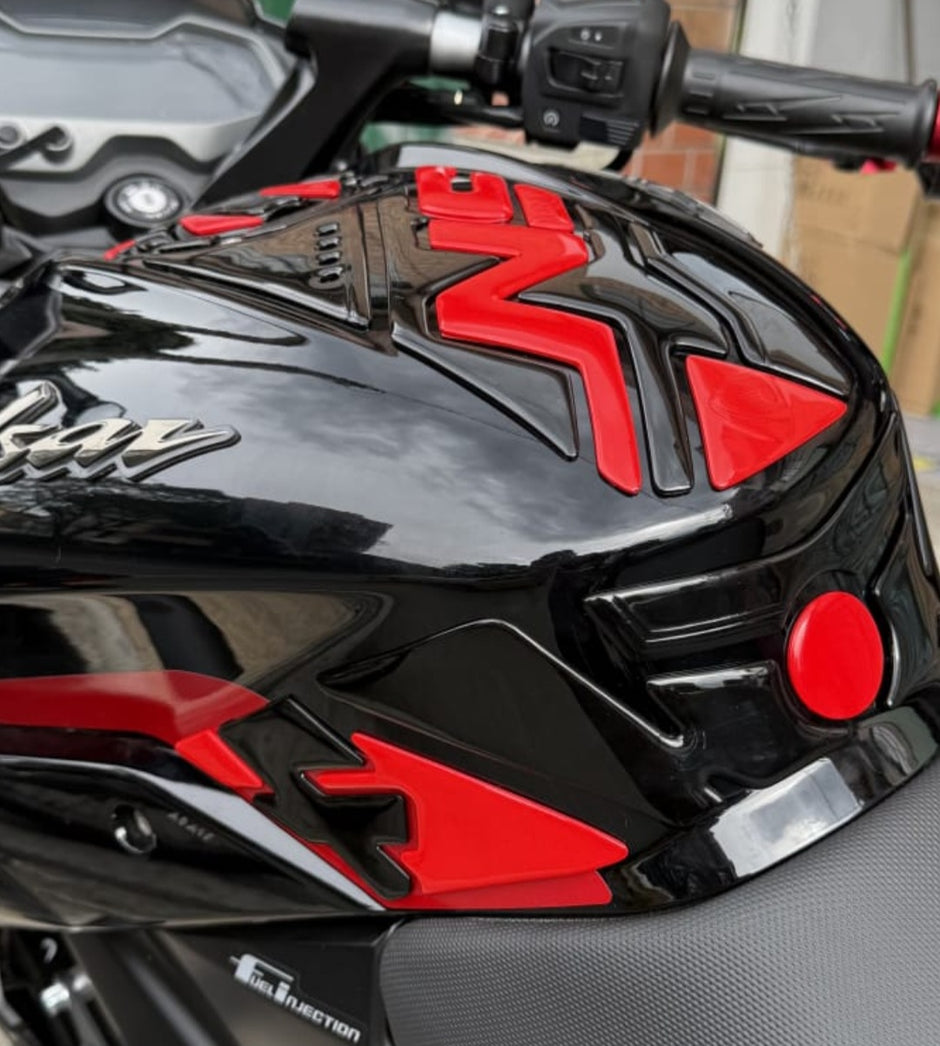 STOMPGRIPS - PROTECTORES DE TANQUE LUXUS PROTECT BAJAJ PULSAR NS400Z - PULSAR NS 200 - 160 - 150 - 125 UG