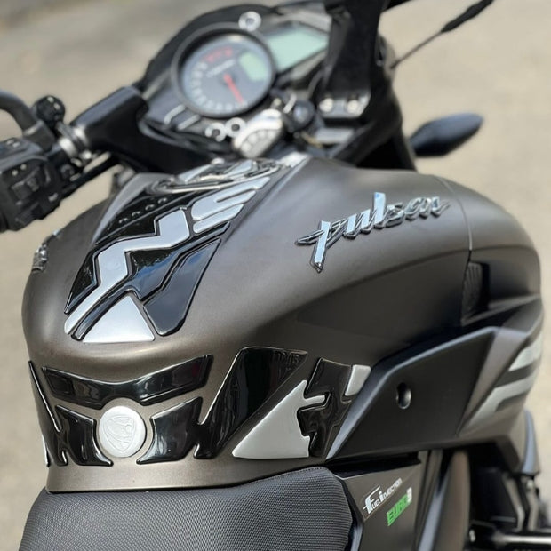 STOMPGRIPS - PROTECTORES DE TANQUE LUXUS PROTECT BAJAJ PULSAR NS400Z - PULSAR NS 200 - 160 - 150 - 125 UG