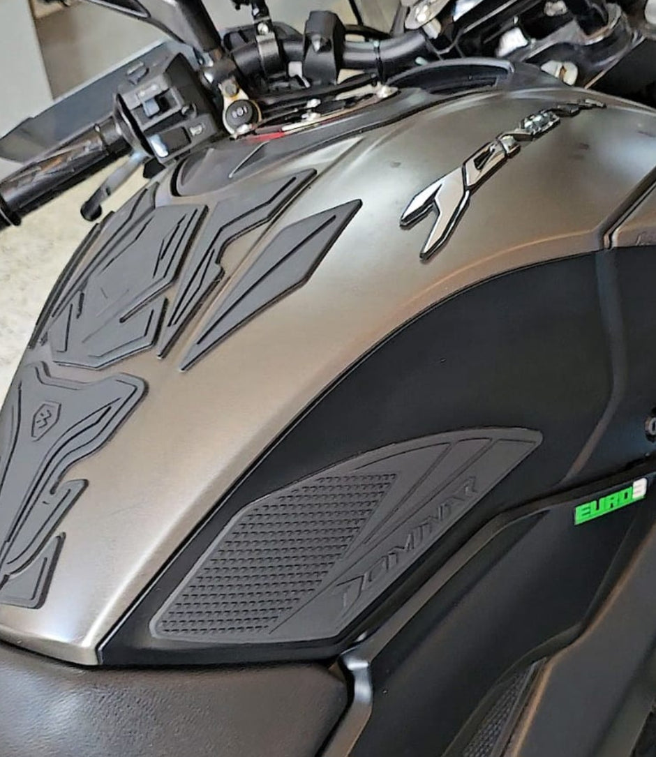 STOMPGRIPS - PROTECTORES DE TANQUE SPECIAL EDITION BAJAJ DOMINAR 250 - 400 UG