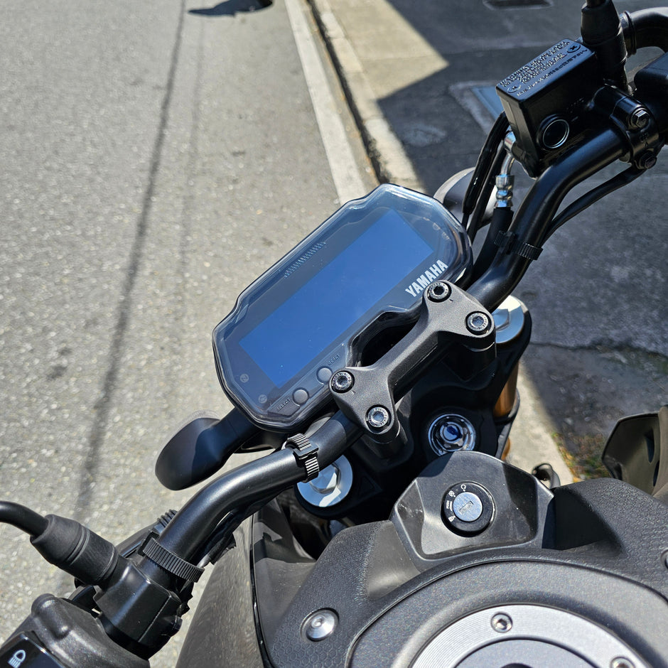 PROTECTOR DE TACOMETRO YAMAHA MT-15