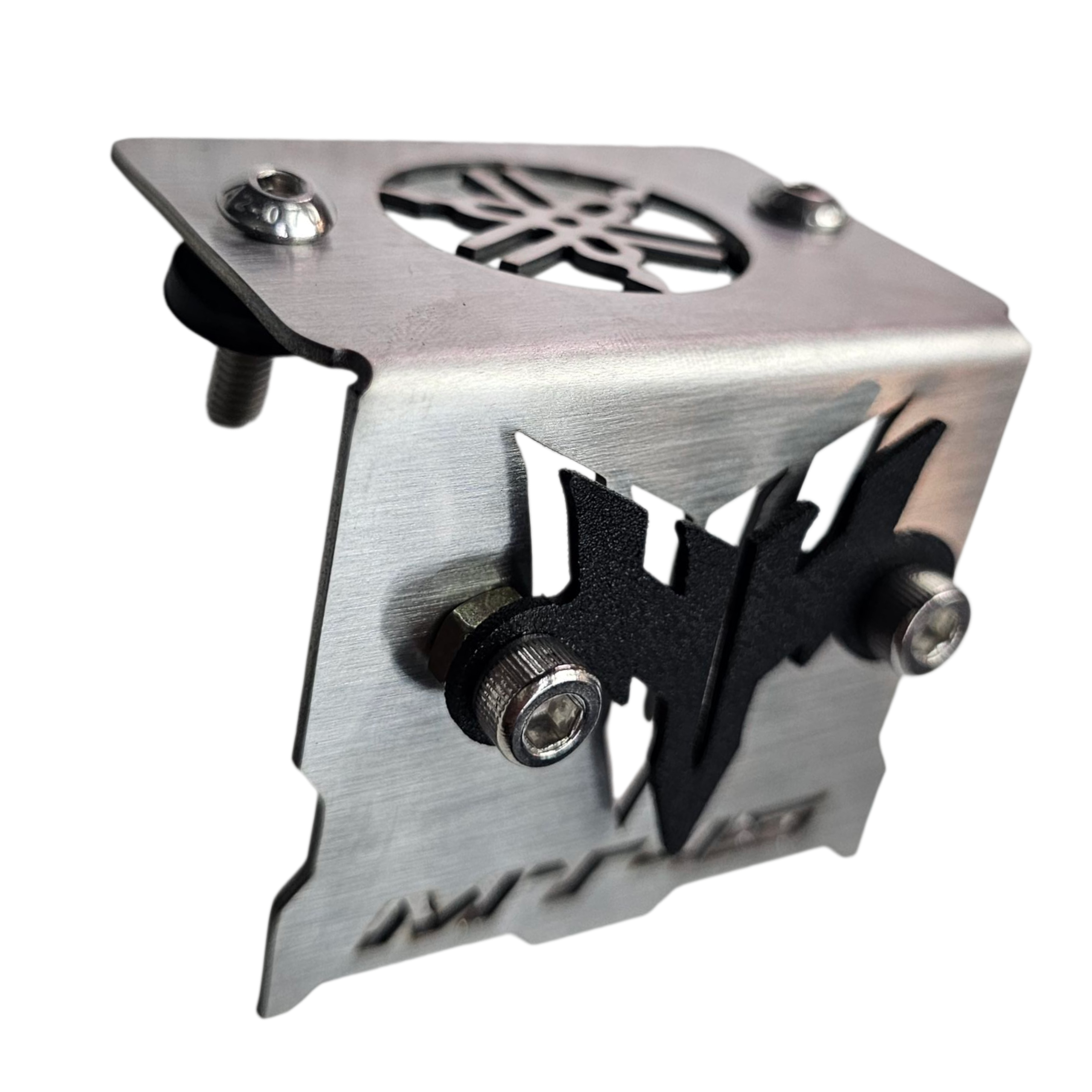 PROTECTOR DE BOMBA O DEPOSITO DE LIQUIDO DE FRENO DELANTERO EN ACERO YAMAHA MT-15