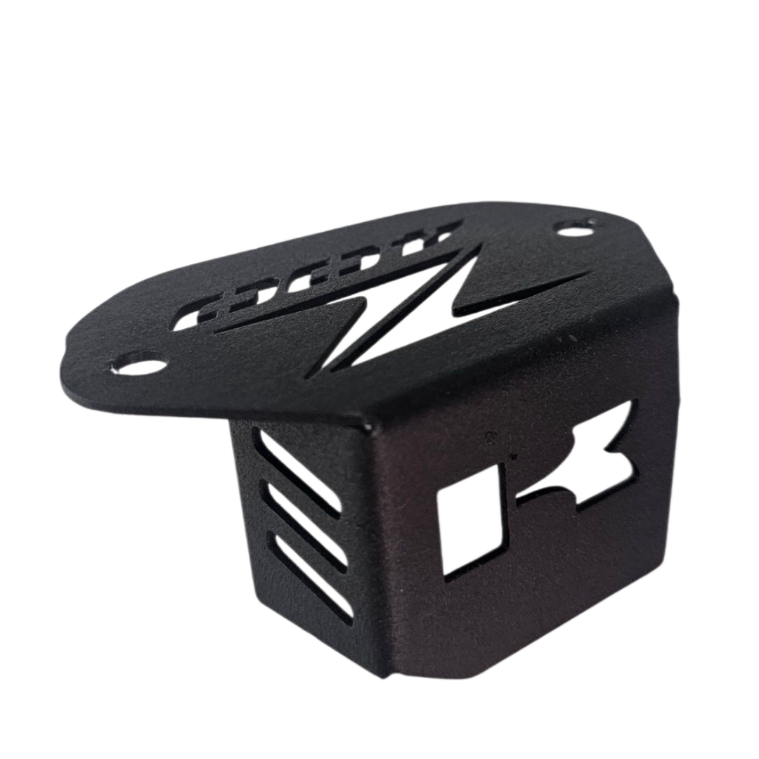 PROTECTOR DE BOMBA O DEPOSITO DE LIQUIDO DE FRENO DELANTERO EN ACERO KAWASAKI Z400