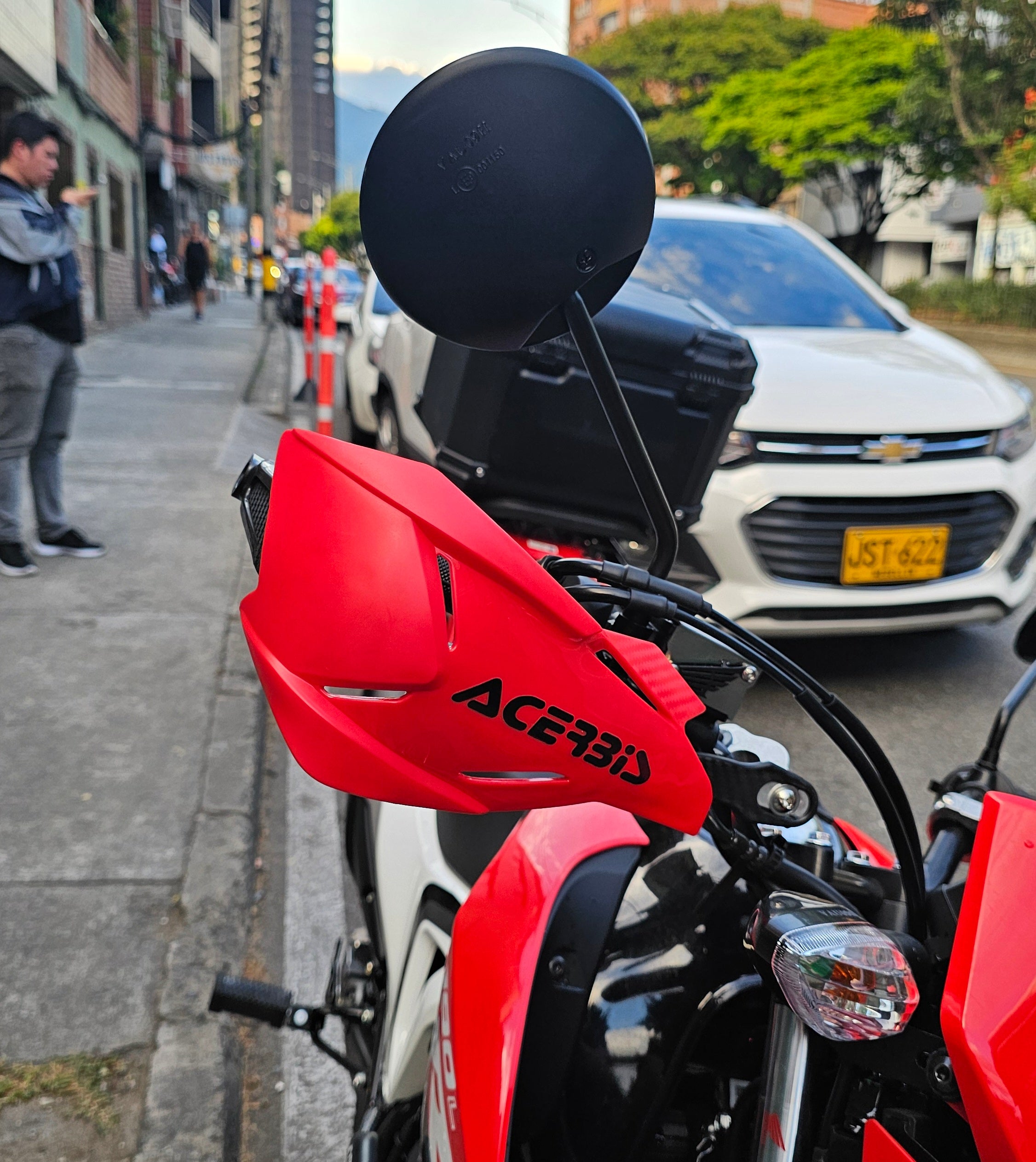 HAND SAVERS TIPO ACERBIS 1.1