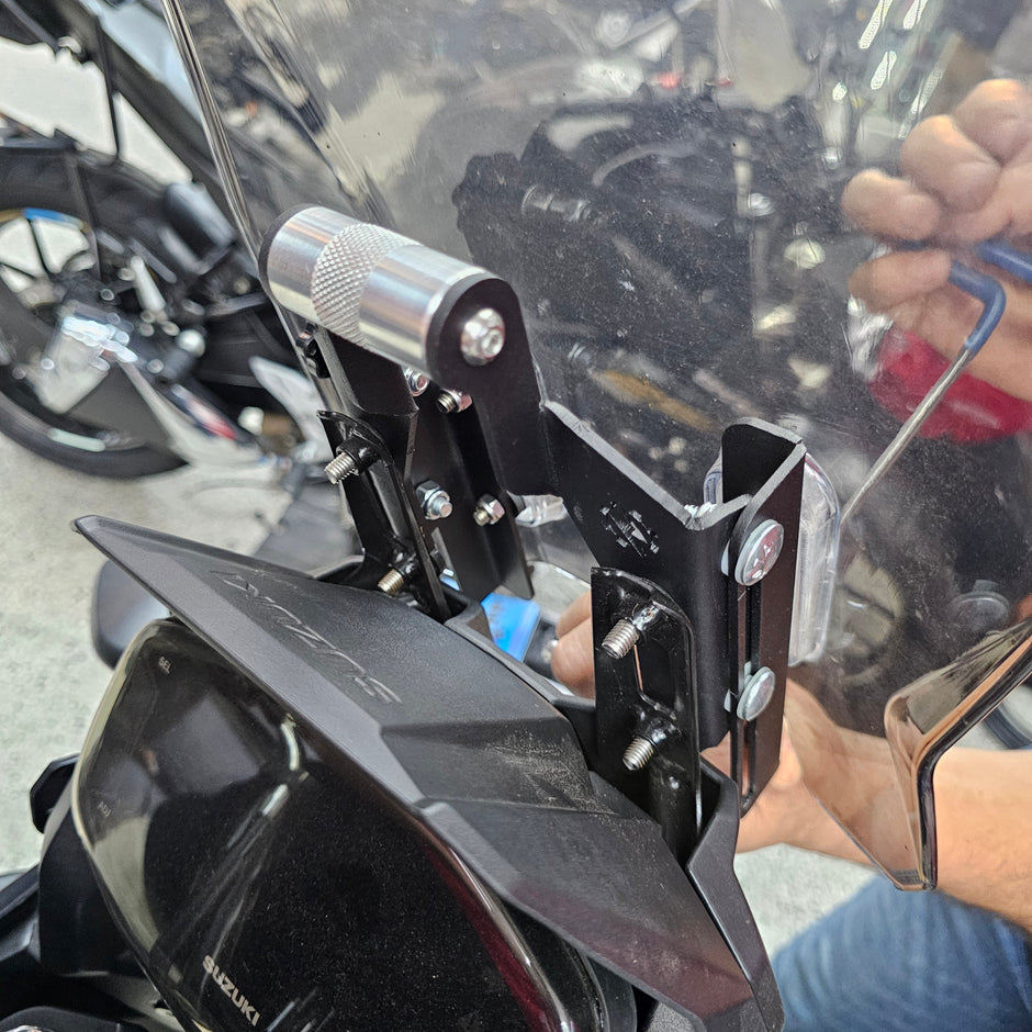ELEVADOR O EXTENSOR DE CUPULA + SOPORTE GPS SUZUKI VSTROM 250 SX